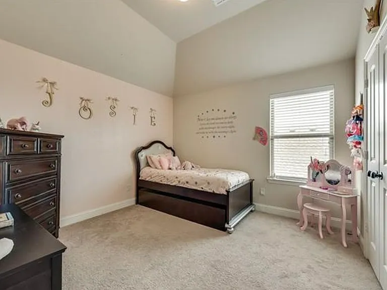 3814 Hyde Park Dr — Photo 22