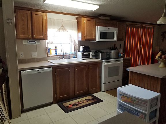 5th image of 123 Jasmine Dr