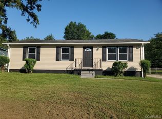 27 St John Ct, Petersburg, VA 23803