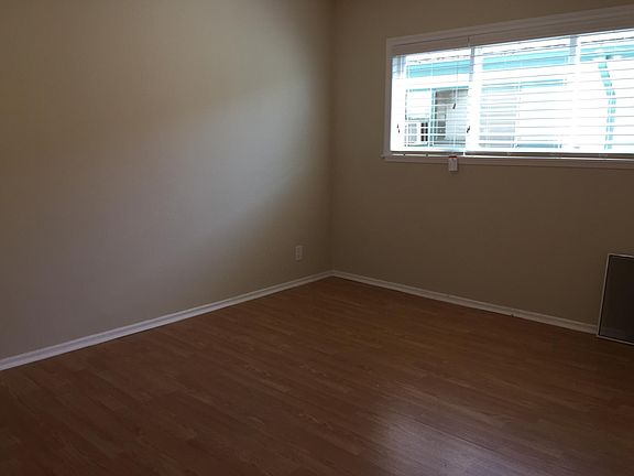 5th image of 1428 S Bedford St APT 4