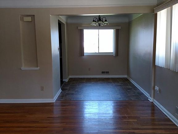 4th image of 3502 Stanfield Dr