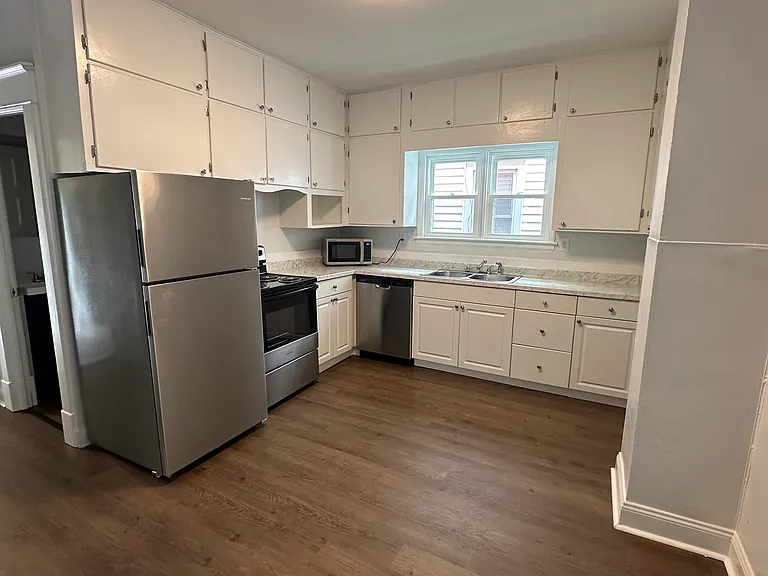 114 N Toll St #1 — Photo 3