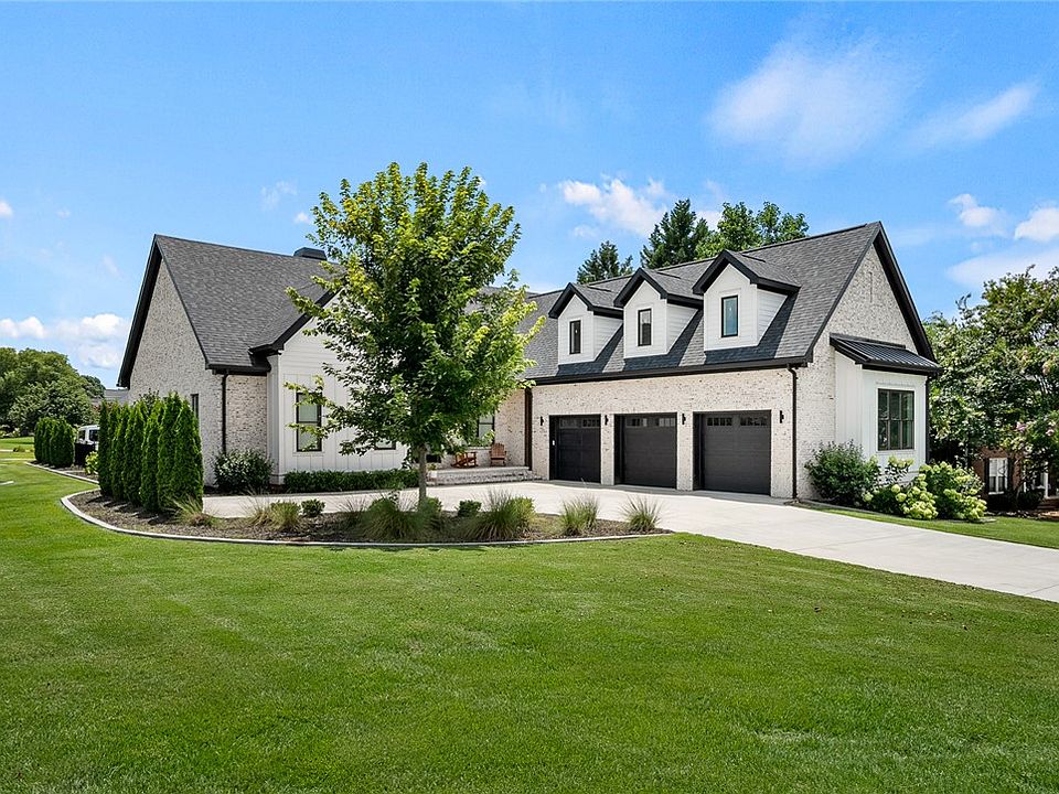 1st image of 101 Casselberry Ct