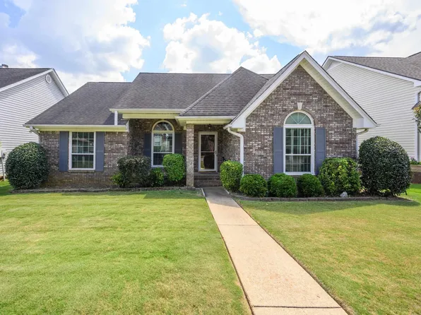 145 Stratford Cir, Pelham, AL 35124