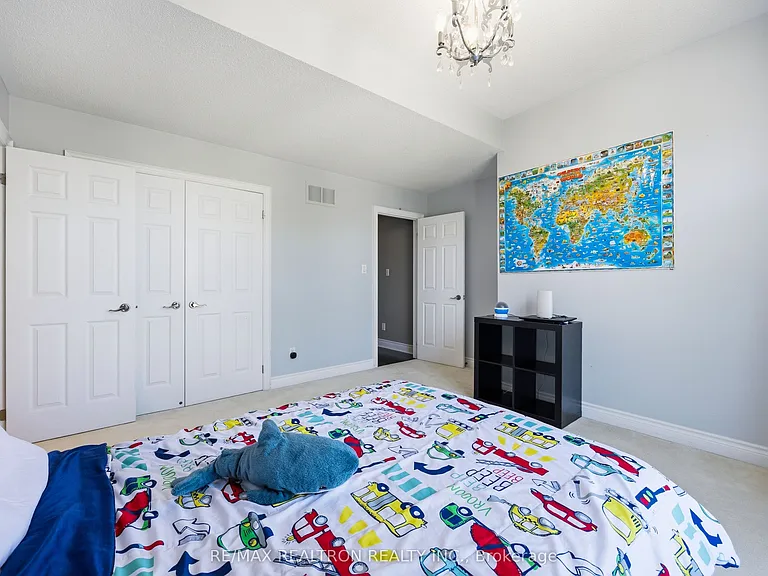 57 Dimarino Dr — Photo 26