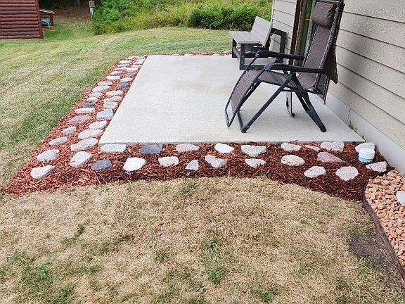 5th image of 6877 Holiday Haven Ln