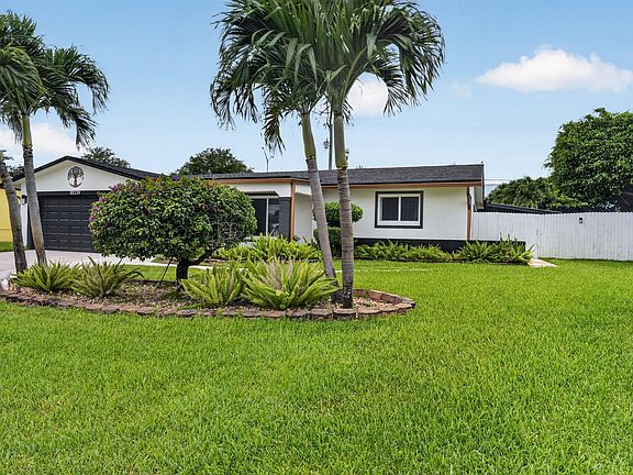 5th image of 10339 Daphne Avenue