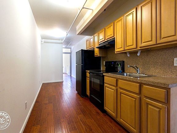 2nd image of 1352 De Kalb Ave #2A
