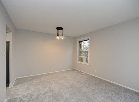4th image of 1240 Park Ave W APT 329