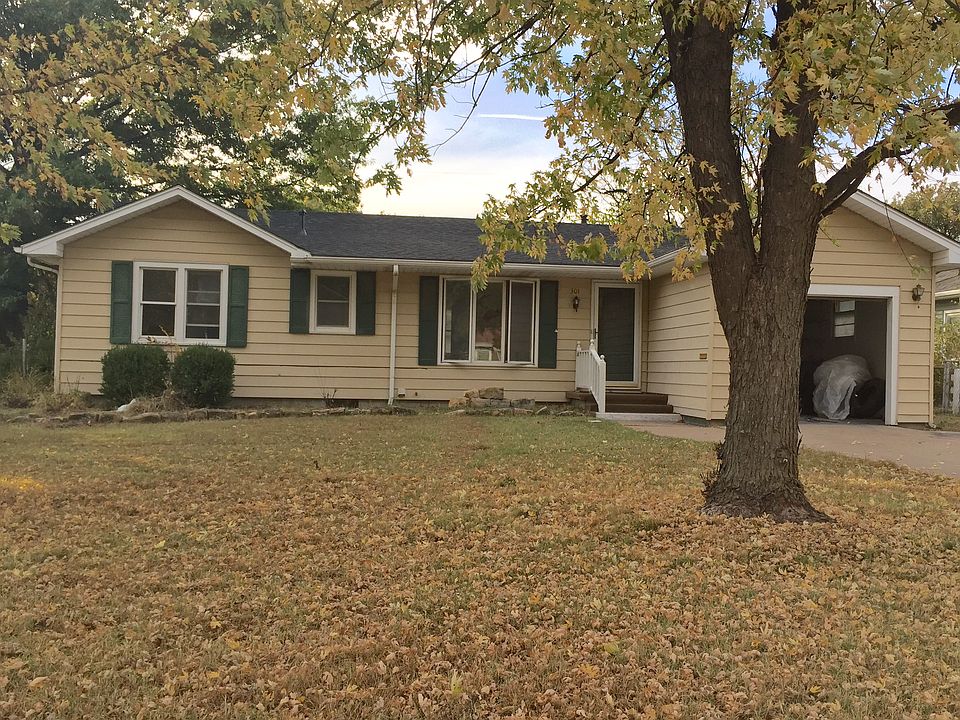 1st image of 301 N Eunice St