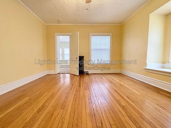3rd image of 49 Prospect Ave NE APT 4