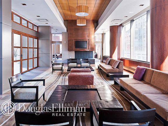 5th image of 101 W 24th St APT 8D