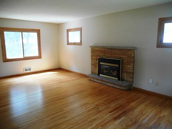 4th image of 2516 Homewood Pl