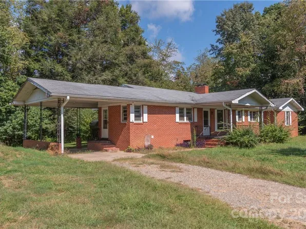 52 Industrial Park Dr, Lake Junaluska, NC 28786