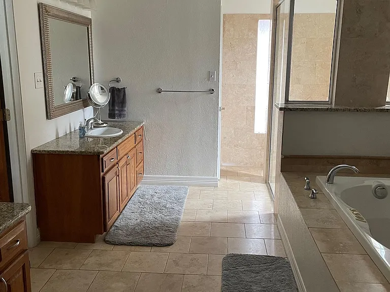 10 Riviera Ct — Photo 14