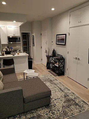 Rented by Bond New York | media 36