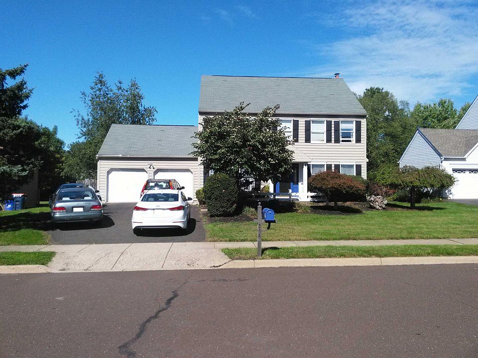 1st image of 206 Diana Dr