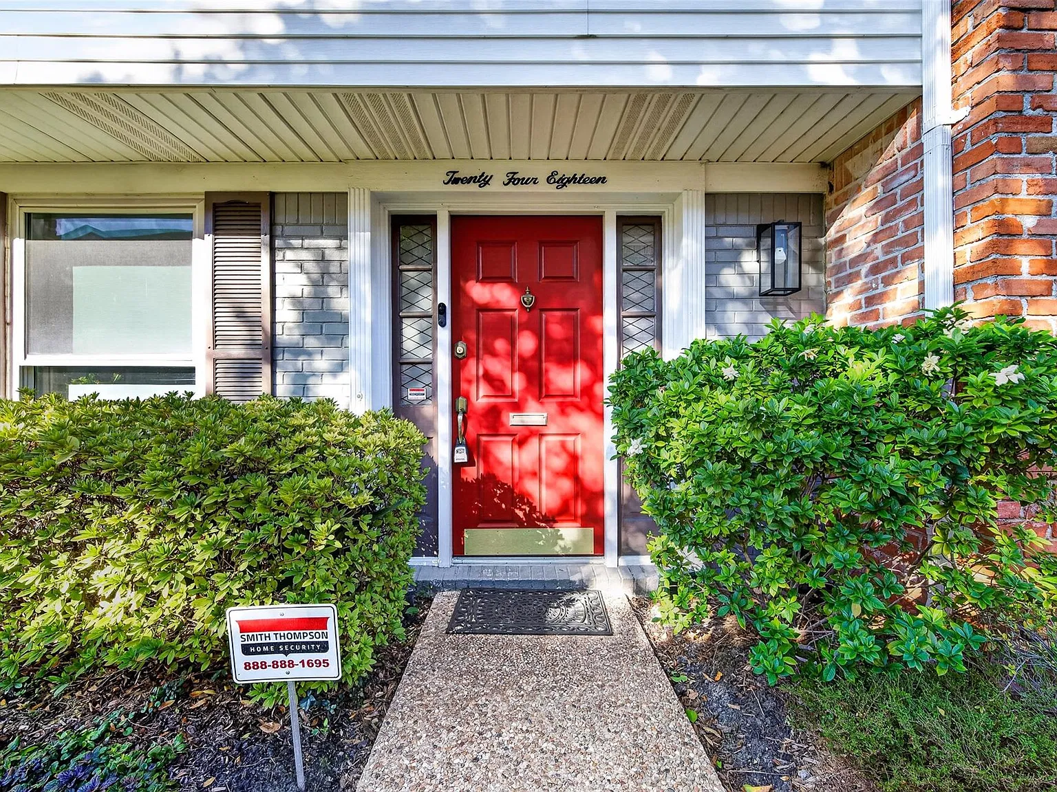 2 bed, 1.5 bath, 1444 sqft, $2,300 — Photo 4