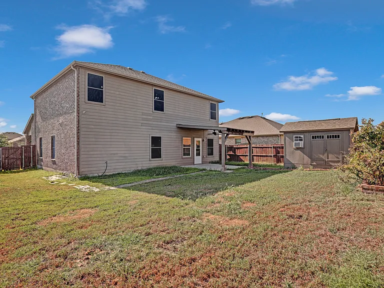 2138 Meadow View Dr — Photo 30