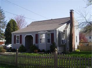 9 Hillside Ter, Stratford, CT 06614