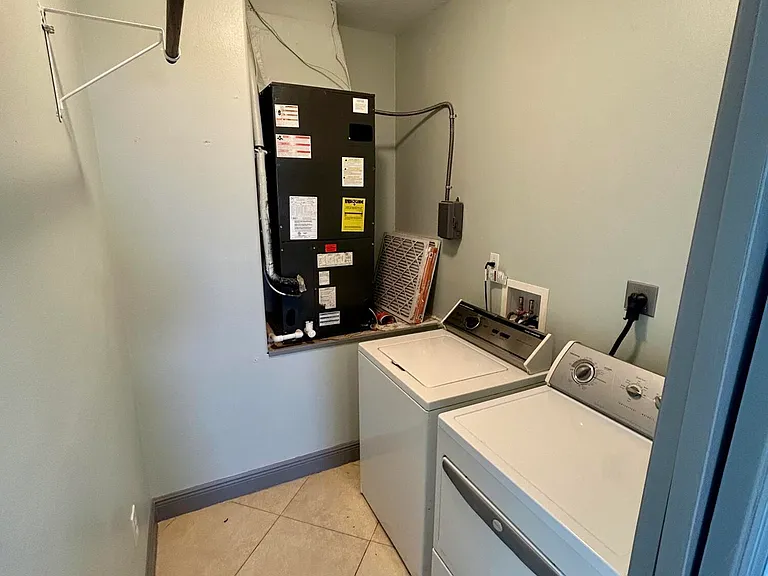 910 Twisting Branch Ct — Photo 19