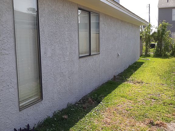 3rd image of 721 Michael Dr