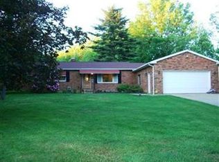 5204 Rootstown Rd, Ravenna, OH 44266