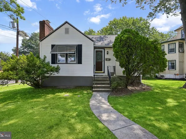 232 Northmont Ave, Mount Ephraim, NJ 08059