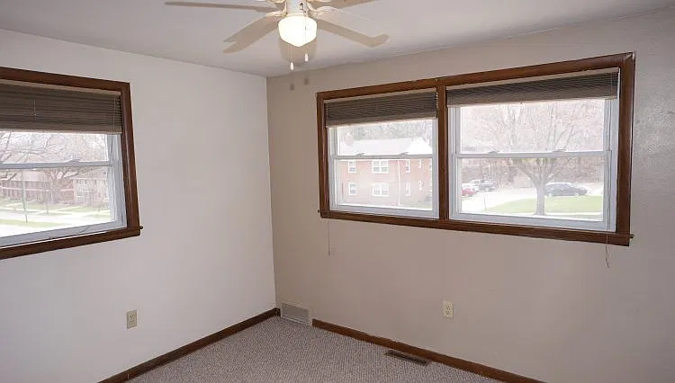 6420 Lakeview Blvd — Photo 9
