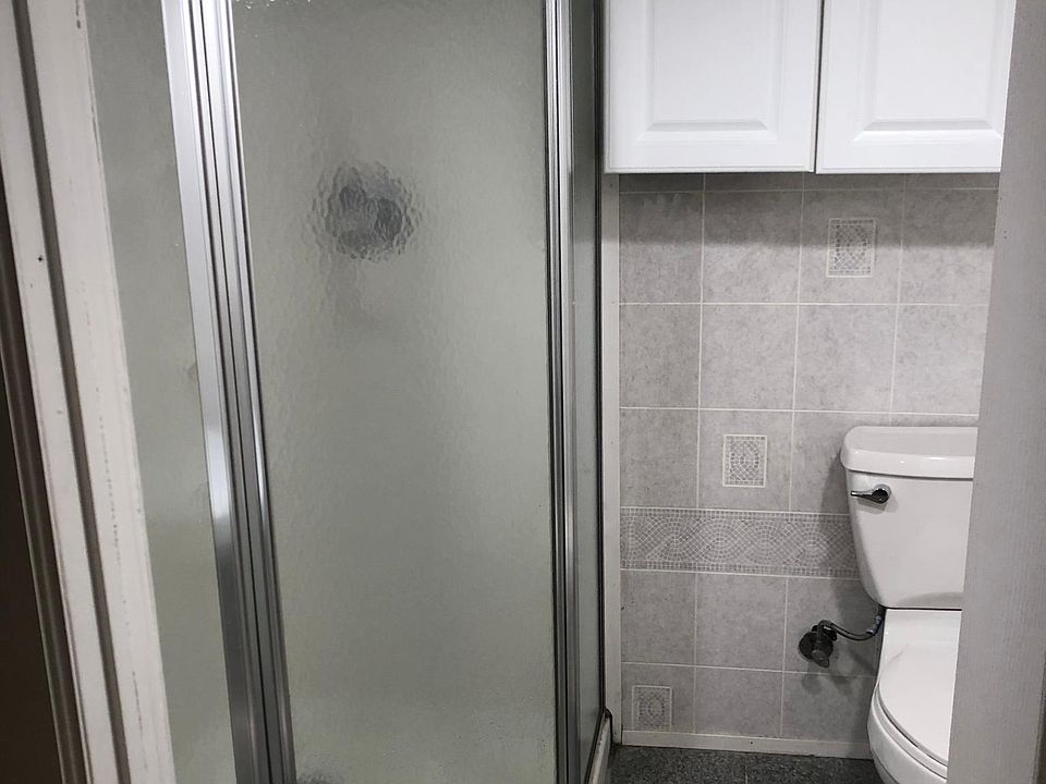 1st image of 62 Sackett St