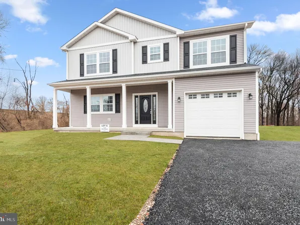 1556 Mile St, Bristol, PA 19007