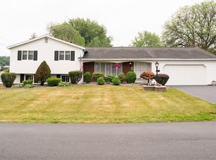 452 Jewell Dr, Liverpool, NY 13088