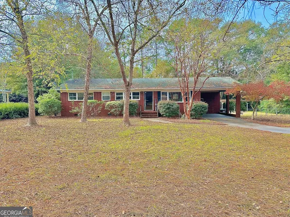 344 S College St, Metter, GA 30439