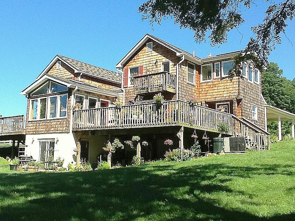Rear- farm workers' apartment & main home
