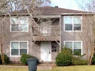 256 E Pecan Ln APT 4, Clute, TX 77531