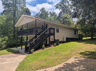 58 E Pinewood Dr, Dahlonega, GA 30533