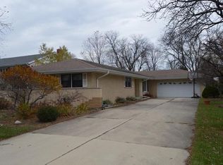 1140 Birch Ln, Stickney, IL