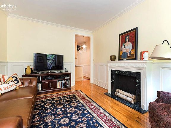 2nd image of 330 E 94th St APT 2A