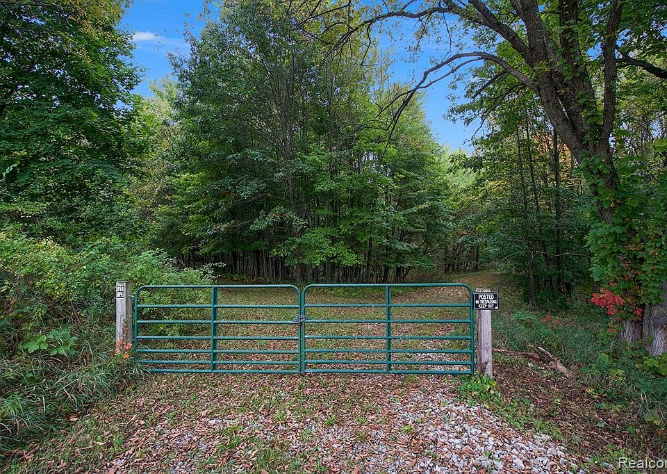 1848 Stonehouse Dr, Gregory, MI 48137 Zillow