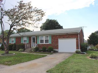 8800 Cotswold Dr, Louisville, KY