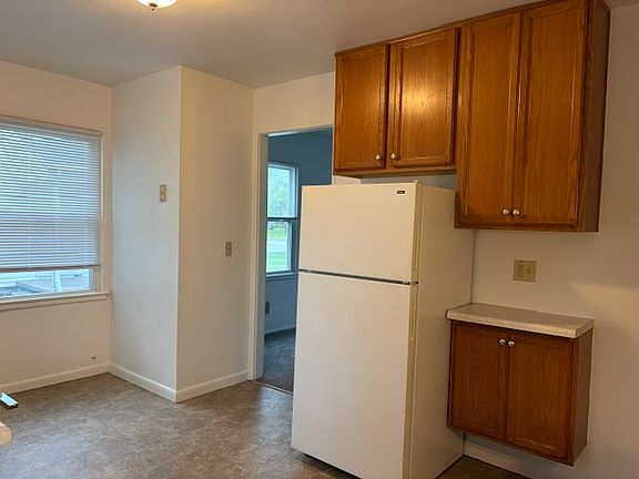 2nd image of 4624 Secor Rd #4624