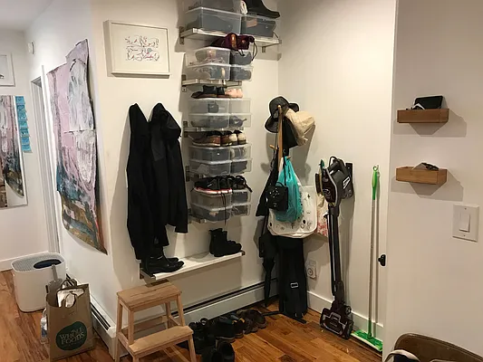 Rented by Premier Metro Realty Corp | media 23