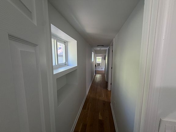 5th image of 230 Hemlock Grove Rd