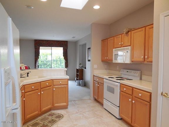 3rd image of 15114 W Black Gold Ln
