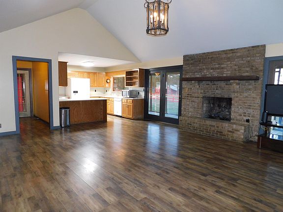 2nd image of 1468 Turkey Farm Rd