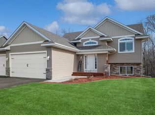 31165 Algonquin Trl, Chisago City, MN 55013