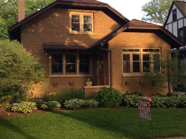 4615 N Murray Ave, Whitefish Bay, WI 53211