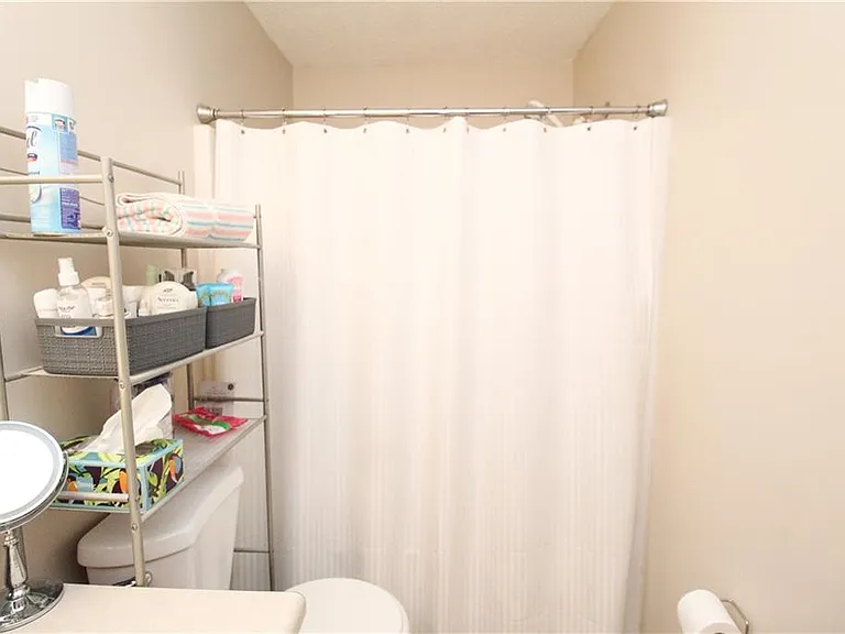 3620 Ginnis Ct SW #4 — Photo 9