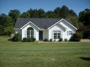 20 Saint James Ct, Sharpsburg, GA 30277