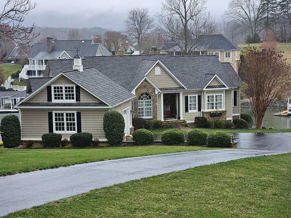 1st image of 216 Mountain Shore Dr